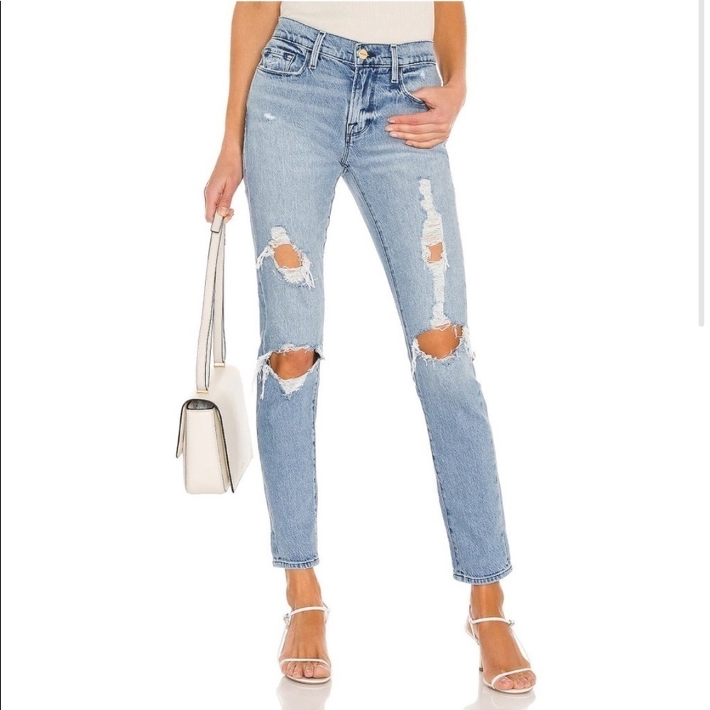 Frame Le Garcon Distressed
Jeans Size 23 Beldon Rips Mid Rise
Straight Fit - Picture 16 of 16